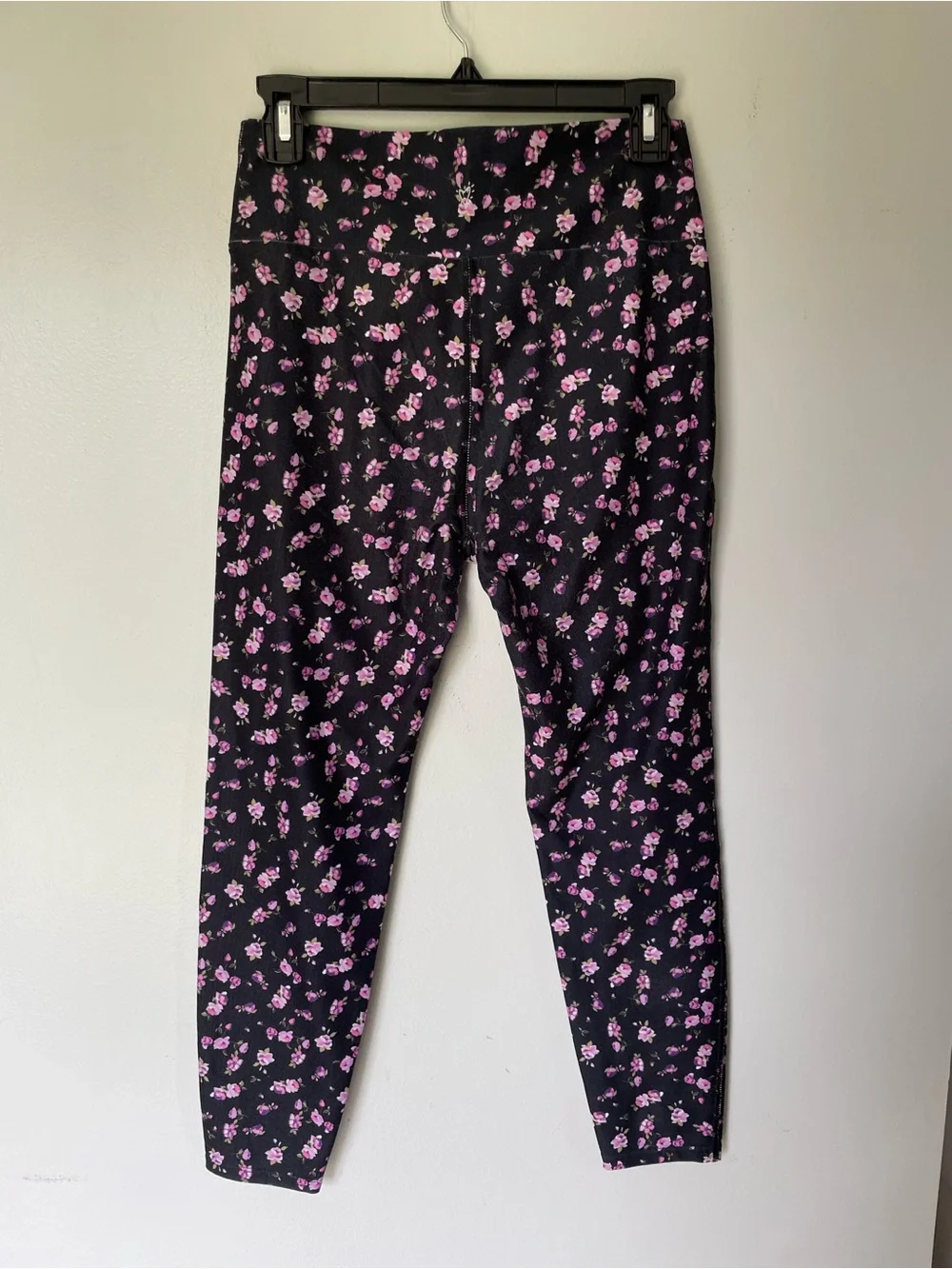 Betsy Johnson Rose Print Crossover Leggings, Size M